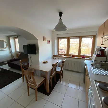 Cosy A Avec Terrasse, Proche Des Pistes Et Equipements Inclus - Fr-1-589-407 Apartment